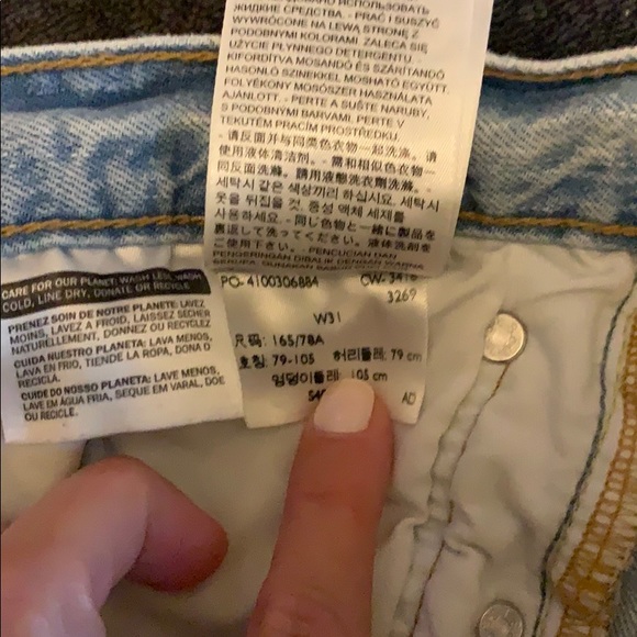 Levi’s 501 high rise distressed jean shorts 31 - Picture 4 of 6